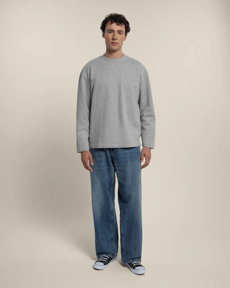Praesto - Oversized Stepped Hem Sweatshirt - Image 26
