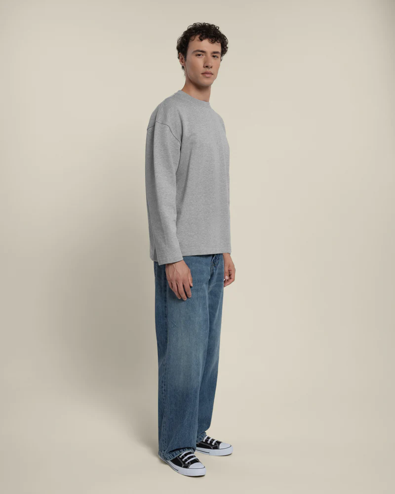Praesto - Oversized Stepped Hem Sweatshirt - Image 29