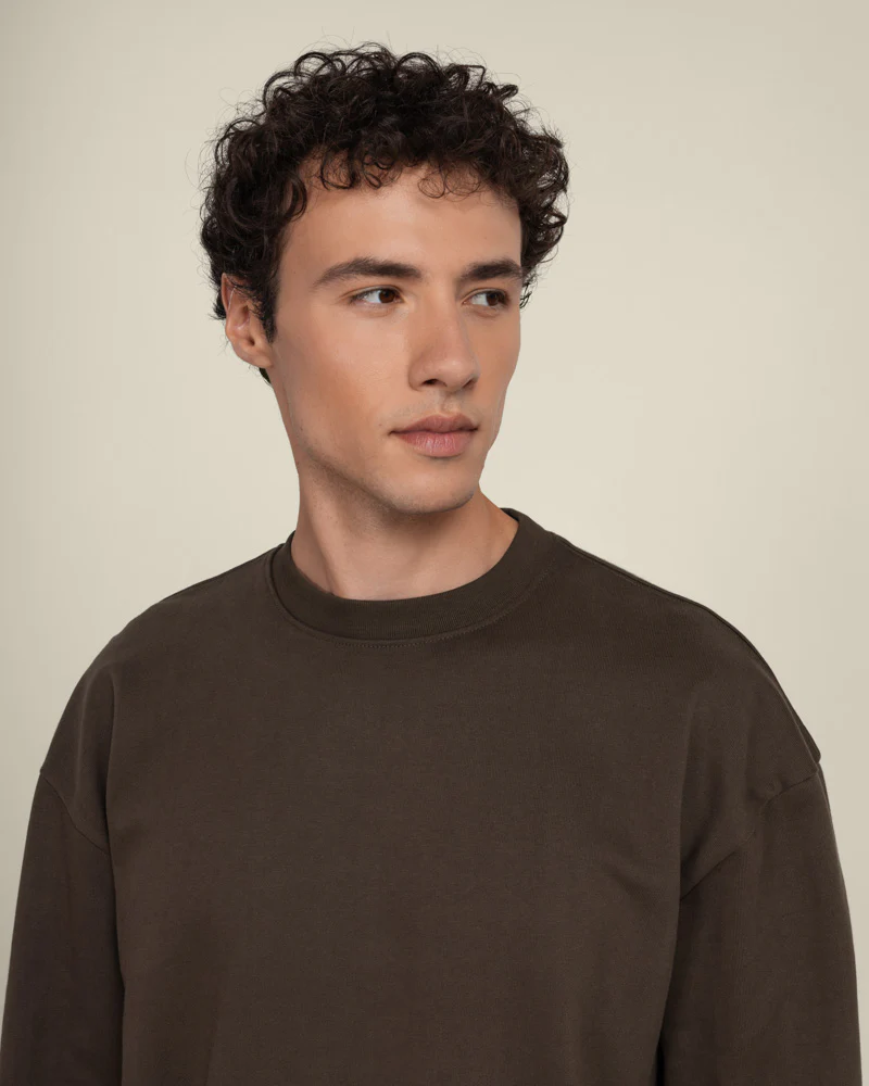 Praesto - Oversized Stepped Hem Sweatshirt - Image 5