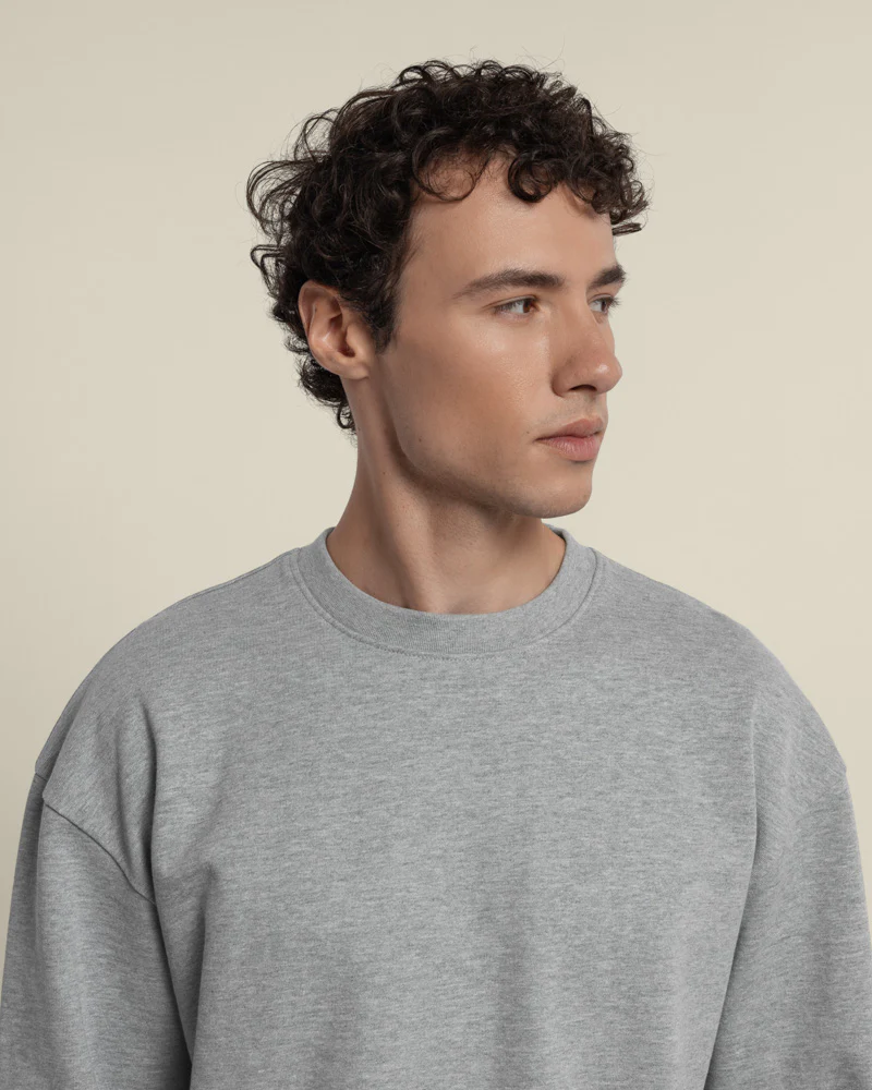 Praesto - Oversized Stepped Hem Sweatshirt - Image 8