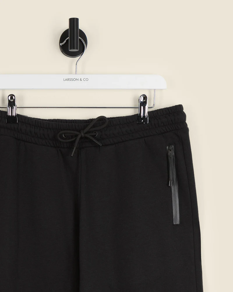 Zipped Pocket Panel Slim Fit Jogger - Image 15
